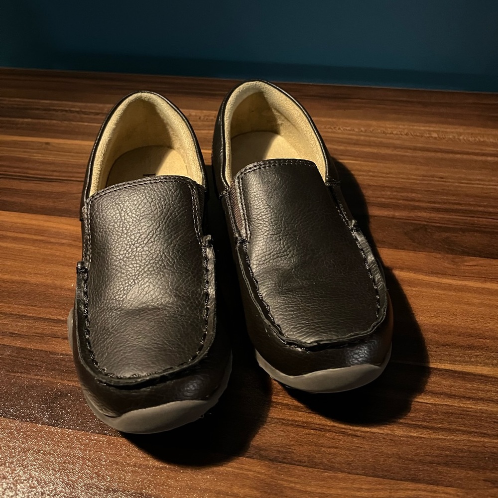 Children's Place boys slip on loafer size 13